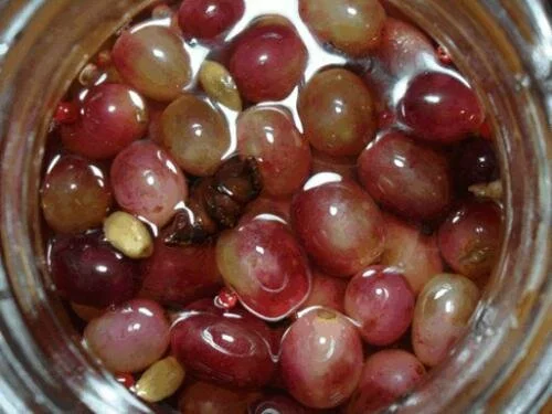 Маринованный виноград